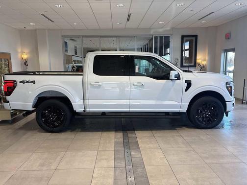 Star White Metallic Tri-Coat 2026 Ford F-150 Platinum