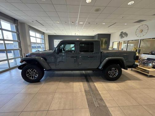 2024 Jeep Gladiator Mojave X