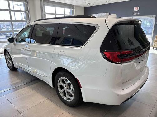 2022 Chrysler Pacifica Limited