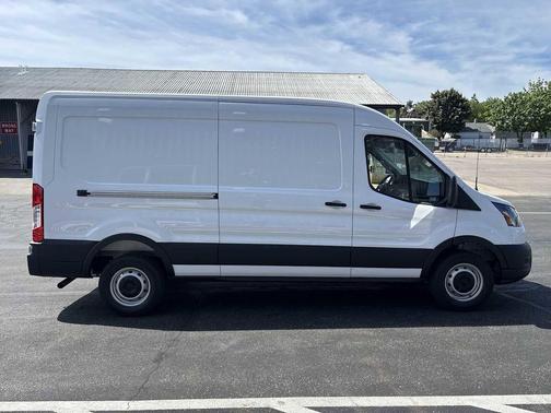 OXFORD WHITE 2026 Ford Transit-250 Base
