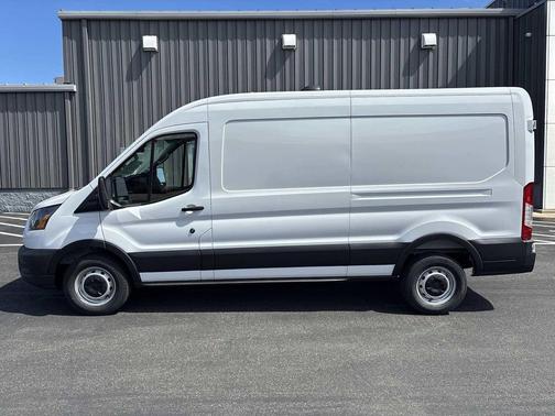 OXFORD WHITE 2026 Ford Transit-250 Base
