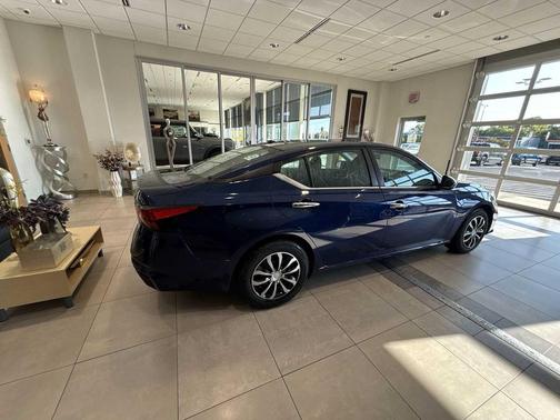 2020 Nissan Altima S FWD