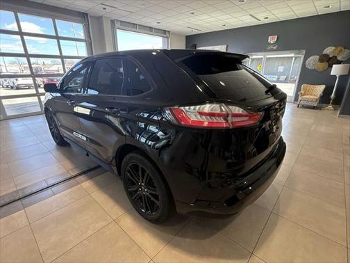 2022 Ford Edge ST Line