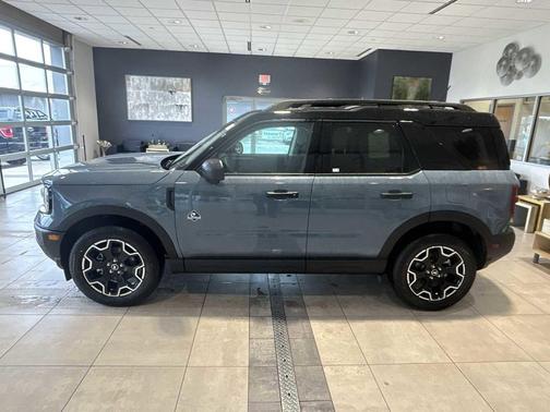 AZURE GRAY METALLIC TRI-COAT 2026 Ford Bronco Sport Outer Banks