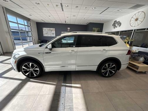 2023 Volkswagen Tiguan 2.0T SEL R-Line 4MOTION