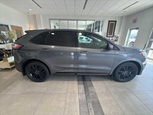 2021 Ford Edge ST Line
