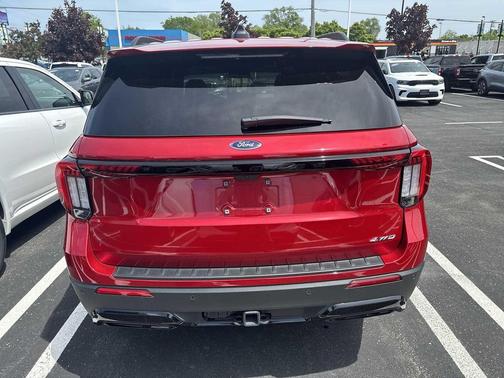 RAPID RED MET TINTED CC 2025 Ford Explorer ST-Line