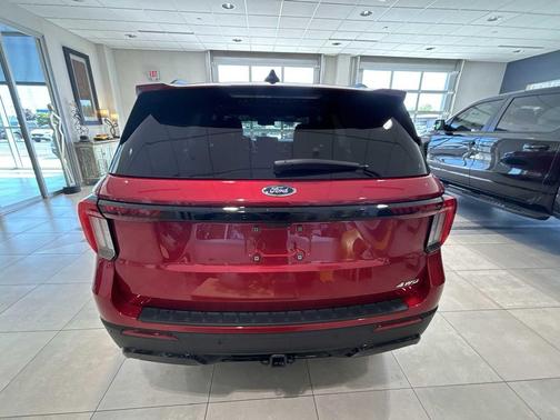 RAPID RED MET TINTED CC 2025 Ford Explorer ST-Line