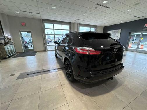 2022 Ford Edge ST Line