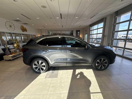 2024 Ford Escape Platinum