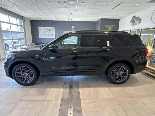 Agate Black Metallic 2026 Ford Explorer ST