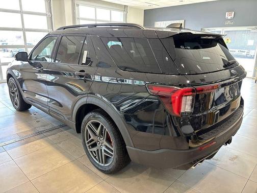 Agate Black Metallic 2026 Ford Explorer ST