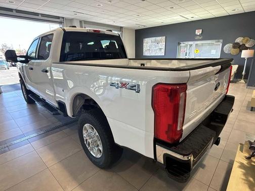 OXFORD WHITE 2026 Ford F-250 XLT