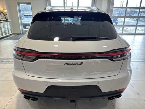 2021 Porsche Macan S