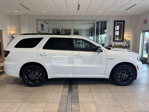 White Knuckle 2022 Dodge Durango R/T