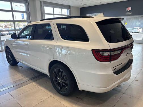 White Knuckle 2022 Dodge Durango R/T