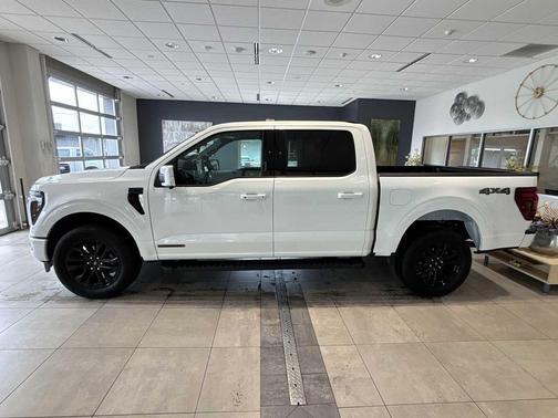 STAR WHITE MET TRI-COAT 2024 Ford F-150 Lariat
