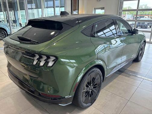ERUPTION GREEN METALLIC 2026 Ford Mustang Mach-E GT