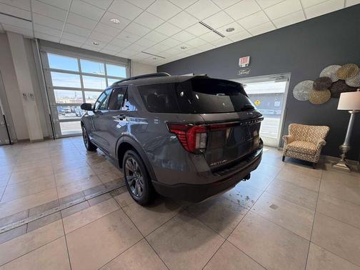 2026 Ford Explorer Active w/200A Pkg