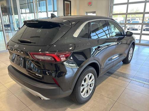 AGATE BLACK METALLIC 2024 Ford Escape Active