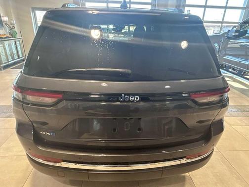 2022 Jeep Grand Cherokee 4xe Base