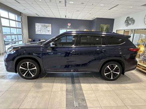 2021 Toyota Highlander XSE