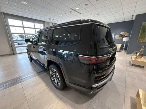 2023 Jeep Wagoneer Series II