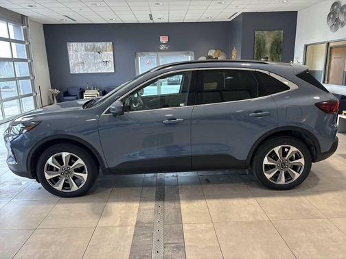 2024 Ford Escape Platinum