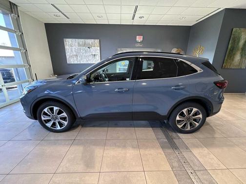2024 Ford Escape Platinum