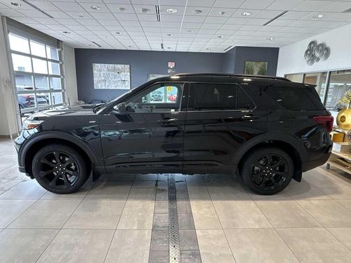AGATE BLACK 2023 Ford Explorer ST-Line