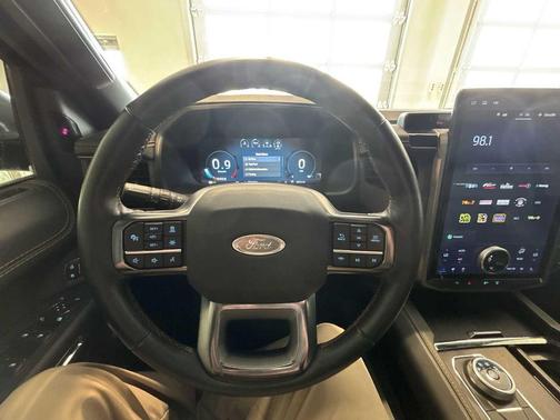 2022 Ford Expedition Platinum