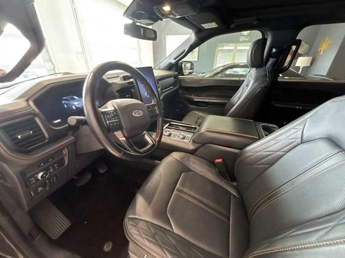 2022 Ford Expedition Platinum