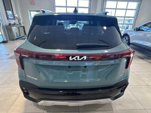 2024 Kia Seltos EX