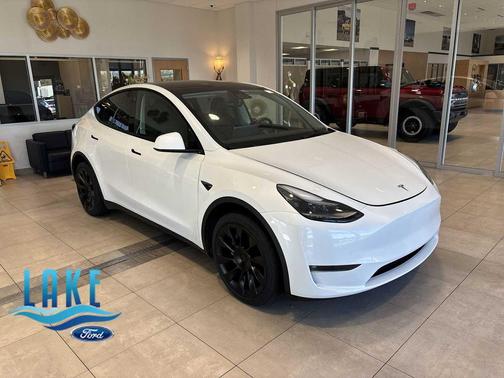 2023 Tesla Model Y Long Range Dual Motor All-Wheel Drive
