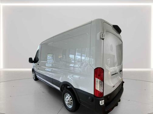 OXFORD WHITE 2026 Ford Transit-250 Base