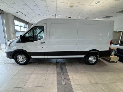Oxford White 2026 Ford Transit-250 Base
