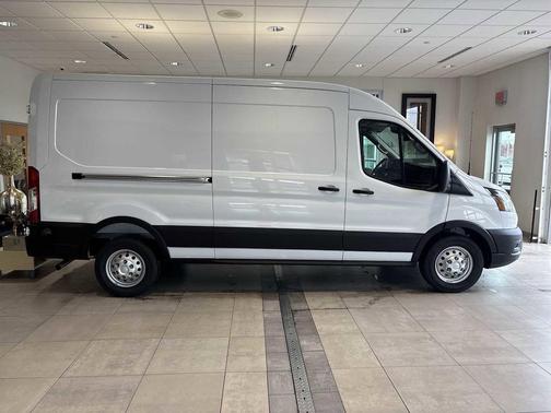 Oxford White 2026 Ford Transit-250 Base
