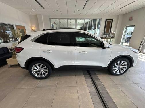 2021 Ford Escape Titanium
