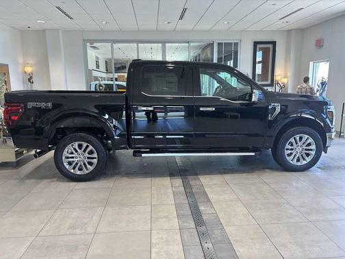 Agate Black Metallic 2026 Ford F-150 Lariat