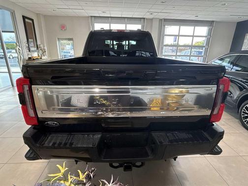 2025 Ford F-350 Platinum