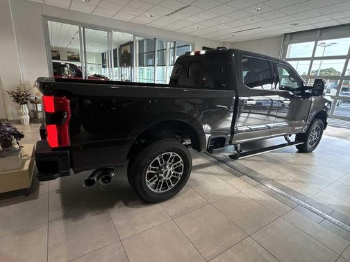 2025 Ford F-350 Platinum