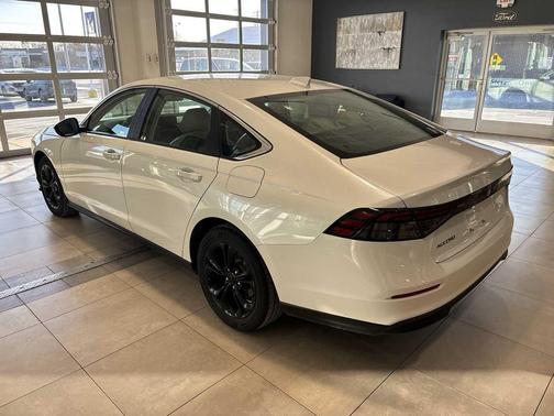 2024 Honda Accord LX 1.5T
