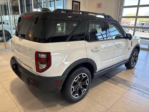 OXFORD WHITE 2025 Ford Bronco Sport Outer Banks