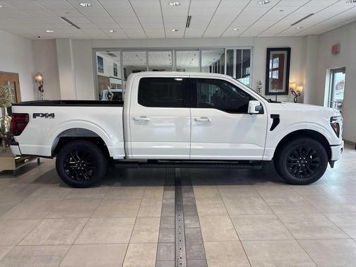 STAR WHITE MET TRI-COAT 2024 Ford F-150 Lariat