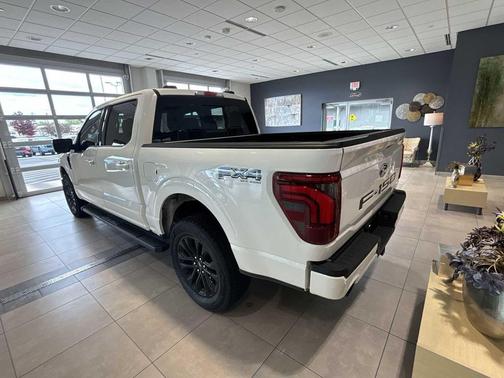 STAR WHITE MET TRI-COAT 2024 Ford F-150 Lariat