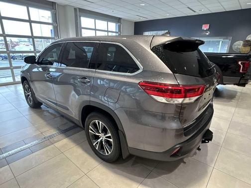 2019 Toyota Highlander LE Plus