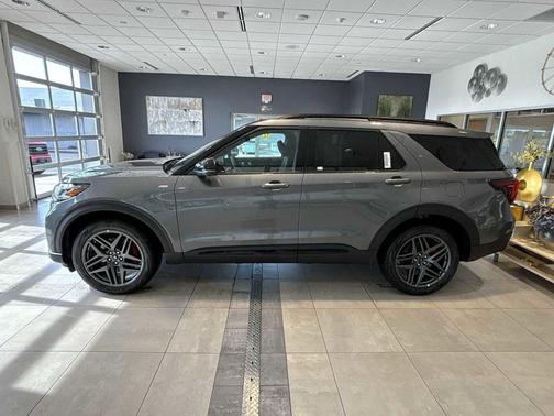 CARBONIZED GRAY METALLIC 2026 Ford Explorer ST-Line