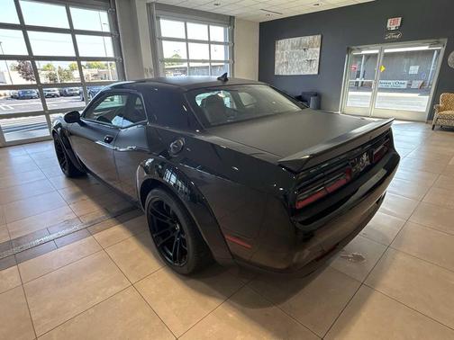 2022 Dodge Challenger R/T Scat Pack Widebody
