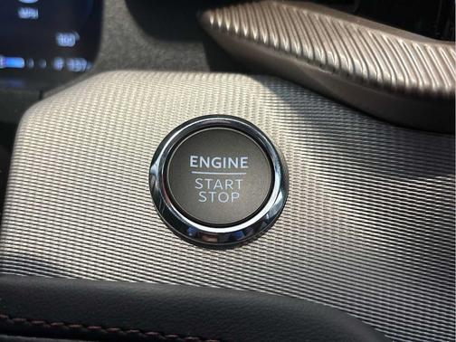 SPACE WHITE METALLIC 2026 Ford Explorer Active