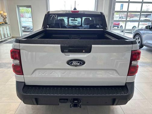 Space White Metallic 2026 Ford Maverick Lariat